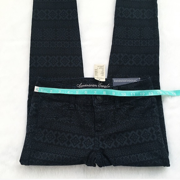 New With Tags American Eagle Aztec Jeggings - Picture 3 of 6